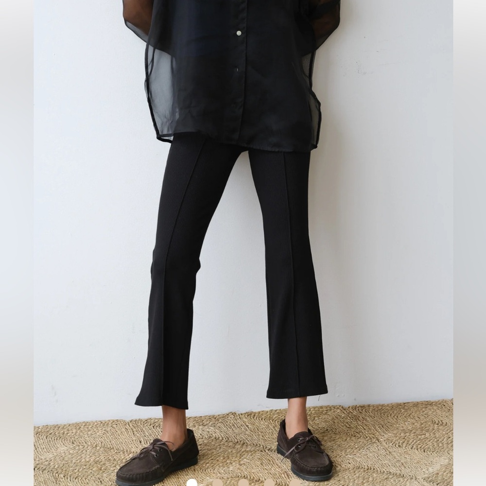 Donni Rib Kick Flare
